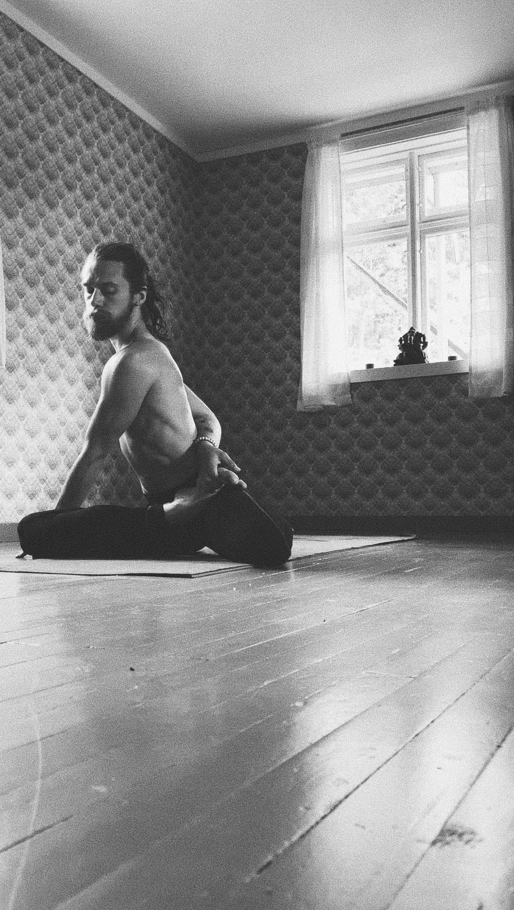 Bharadvājāsana - Yornaath